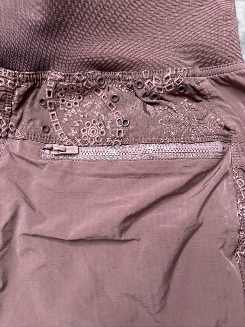 Free People Movement High-Waist Cargo Capri Pants - light plum - Picture 7 of 10